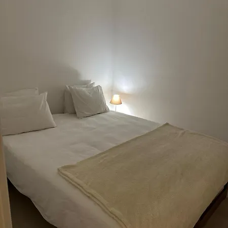 Beautiful 2-bed Near Palexpo, Un Agencies & Diplomatic Missions Apartment *